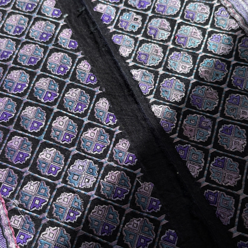 民族刺繍／苗族／ヴィンテージ布／平繍／民芸／ハンドメイド素材／手