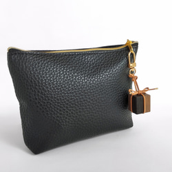 寄木と革紐で作ったギフトボックスのファスナーチャーム /  バッグチャーム 《type C》 4枚目の画像