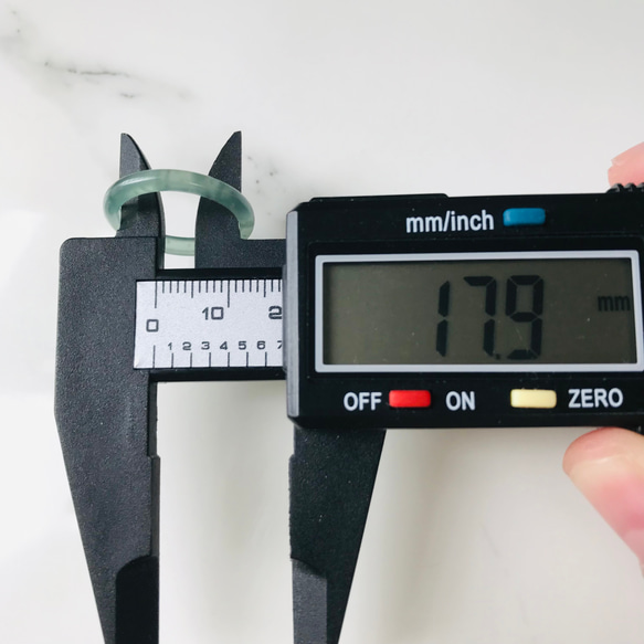 [R28-036］ ジェイド　JADE ヒスイ　本翡翠　くりぬき　リング　天然石　一点物　グアテマラ産　13号　指輪 9枚目の画像