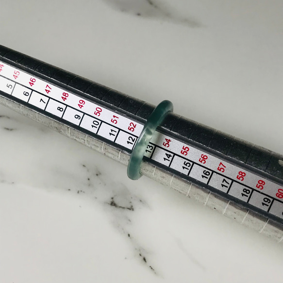 [R28-036］ ジェイド　JADE ヒスイ　本翡翠　くりぬき　リング　天然石　一点物　グアテマラ産　13号　指輪 8枚目の画像