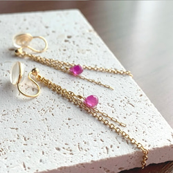 【天然石イヤリング】ルビー＆サージカルステンレス　ハンドメイド 1枚目の画像