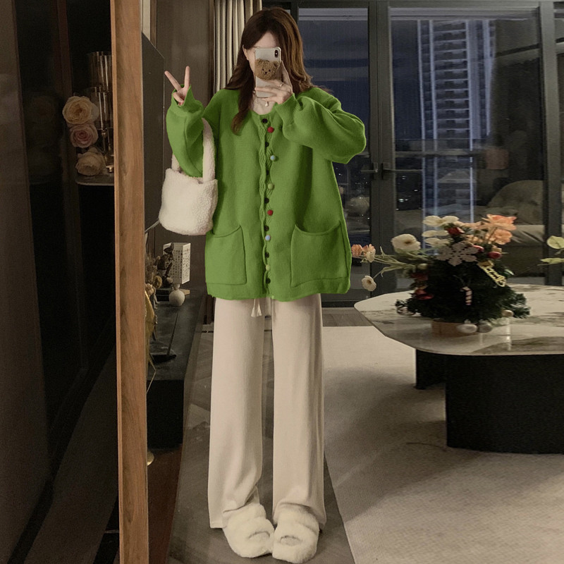 大きいサイズの太ったMMの復古のセーターのコートの女性の秋2025の新型はゆったりと見えてやせてだるい風のカーディガンの