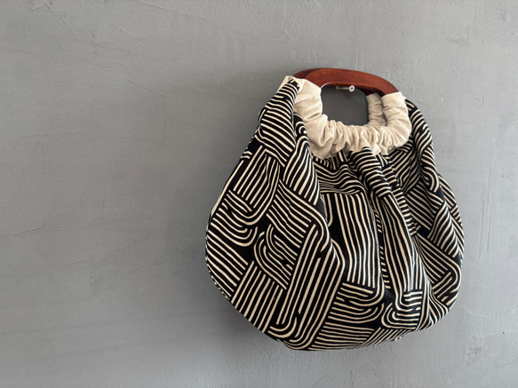 1点のみ★大人レトロな木製四角のウッドリングバック　黒しましま北欧　ミニバック旅行にも 5枚目の画像