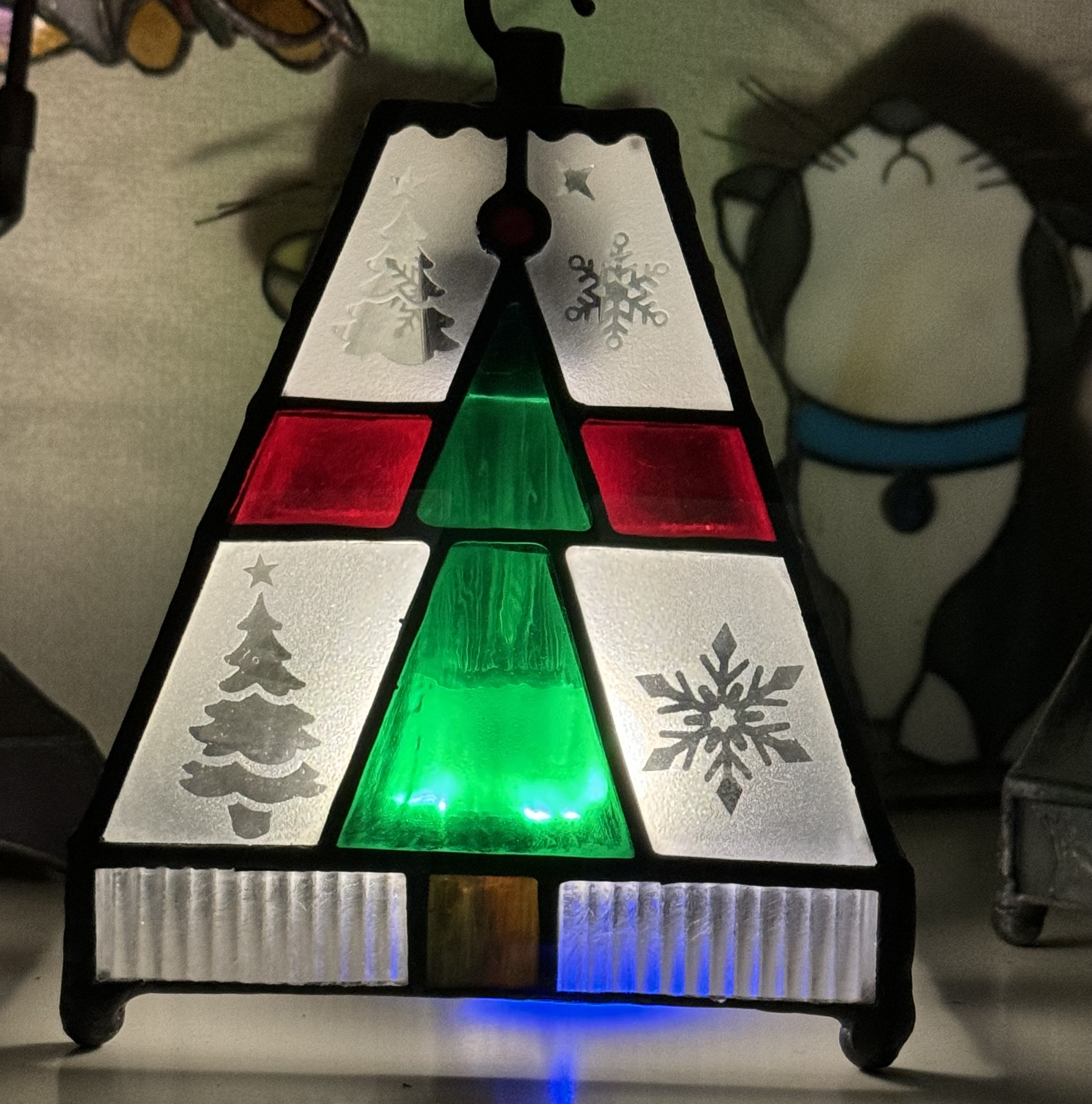 #MerryCreema 光の色とガラス模様を楽しむ 、クリスマス 3.ステンドグラスどこでもランタン