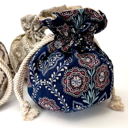 Marcella花刺繍のマニフィーク巾着バッグ iLiv社高級イギリス生地 高品質エンブロイダリー 太番手フレンチリネン 10枚目の画像