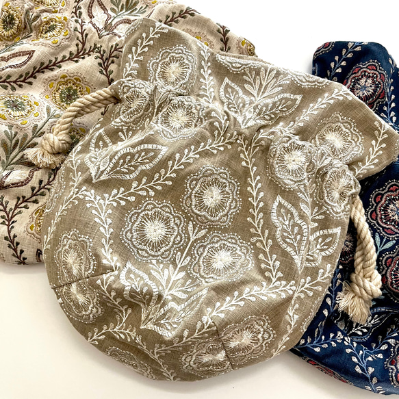 Marcella花刺繍のマニフィーク巾着バッグ iLiv社高級イギリス生地 高品質エンブロイダリー 太番手フレンチリネン 19枚目の画像