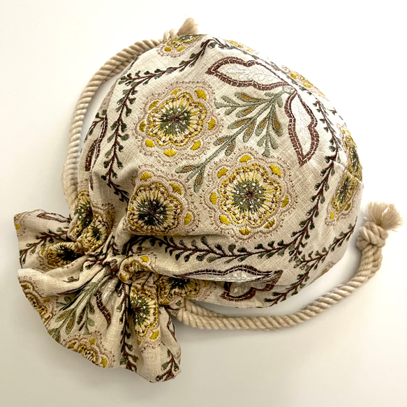 Marcella花刺繍のマニフィーク巾着バッグ iLiv社高級イギリス生地 高品質エンブロイダリー 太番手フレンチリネン 16枚目の画像