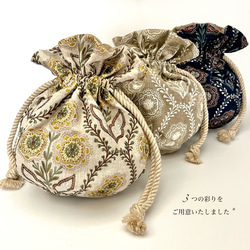 Marcella花刺繍のマニフィーク巾着バッグ iLiv社高級イギリス生地 高品質エンブロイダリー 太番手フレンチリネン 3枚目の画像