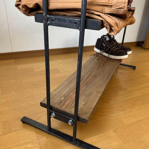 ハンガーラック　アンティーク風　ハンドメイド　2段棚　アイアン家具 ハンガーラック アンティーク風 ハンドメイド 2段棚 アイアン家具