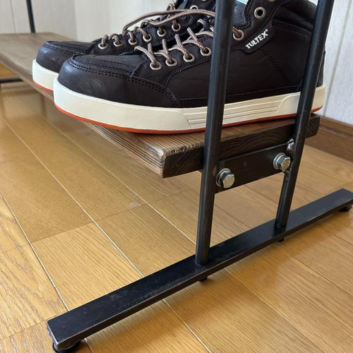 ハンガーラック　アンティーク風　ハンドメイド　2段棚　アイアン家具 ハンガーラック アンティーク風 ハンドメイド 2段棚 アイアン家具