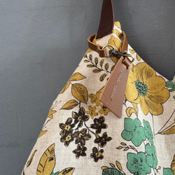 新作★秋マスタード花★トライアングルバック　綿麻　北欧エレガント 6枚目の画像