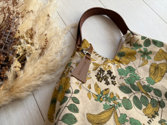 新作★秋マスタード花★トライアングルバック　綿麻　北欧エレガント 3枚目の画像