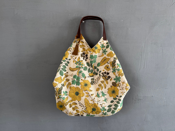 新作★秋マスタード花★トライアングルバック　綿麻　北欧エレガント 2枚目の画像