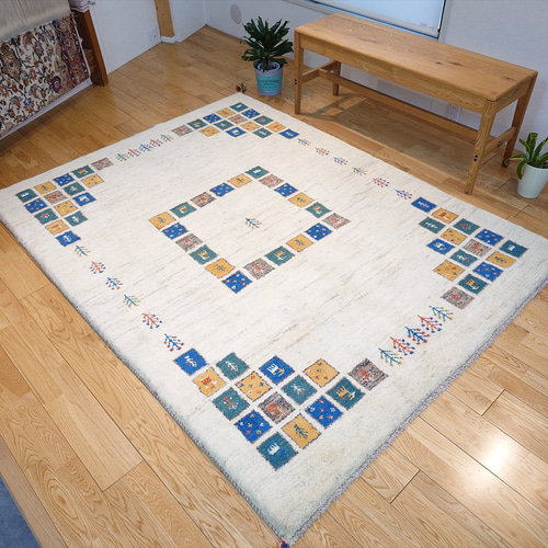 *まゆ様　ペルシャギャッベ 大塚家具購入 手織りラグ定価156600円 ペルシャ ギャッベ リビング ラグ 200x152cm パネル柄 RJ206D3