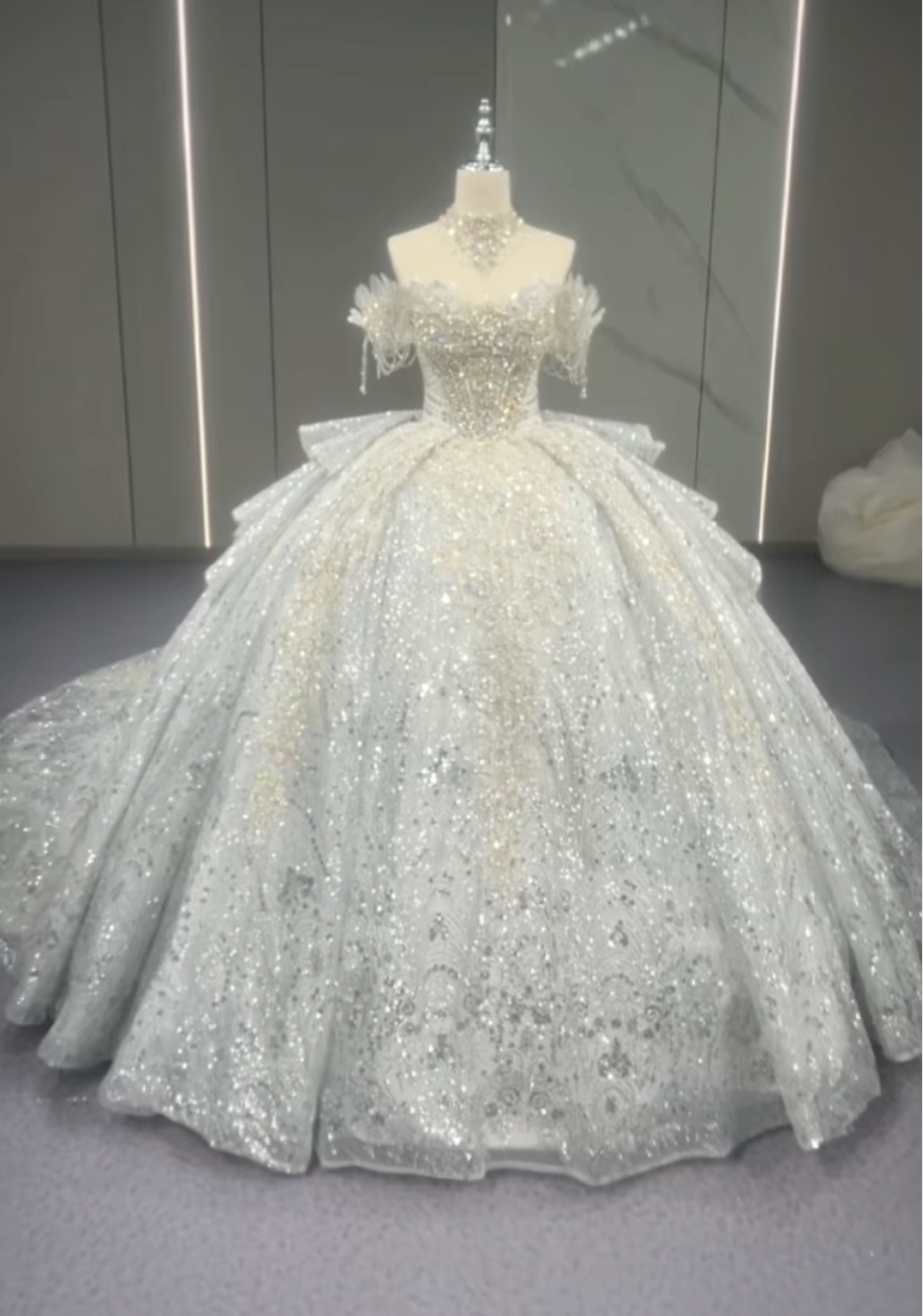 2ways高級感溢れる　目立つ　おしゃれなカラードレス　ブルグレー　ラメ入りきらきらスカート取り外し可能お袖　魅惑の刺繍