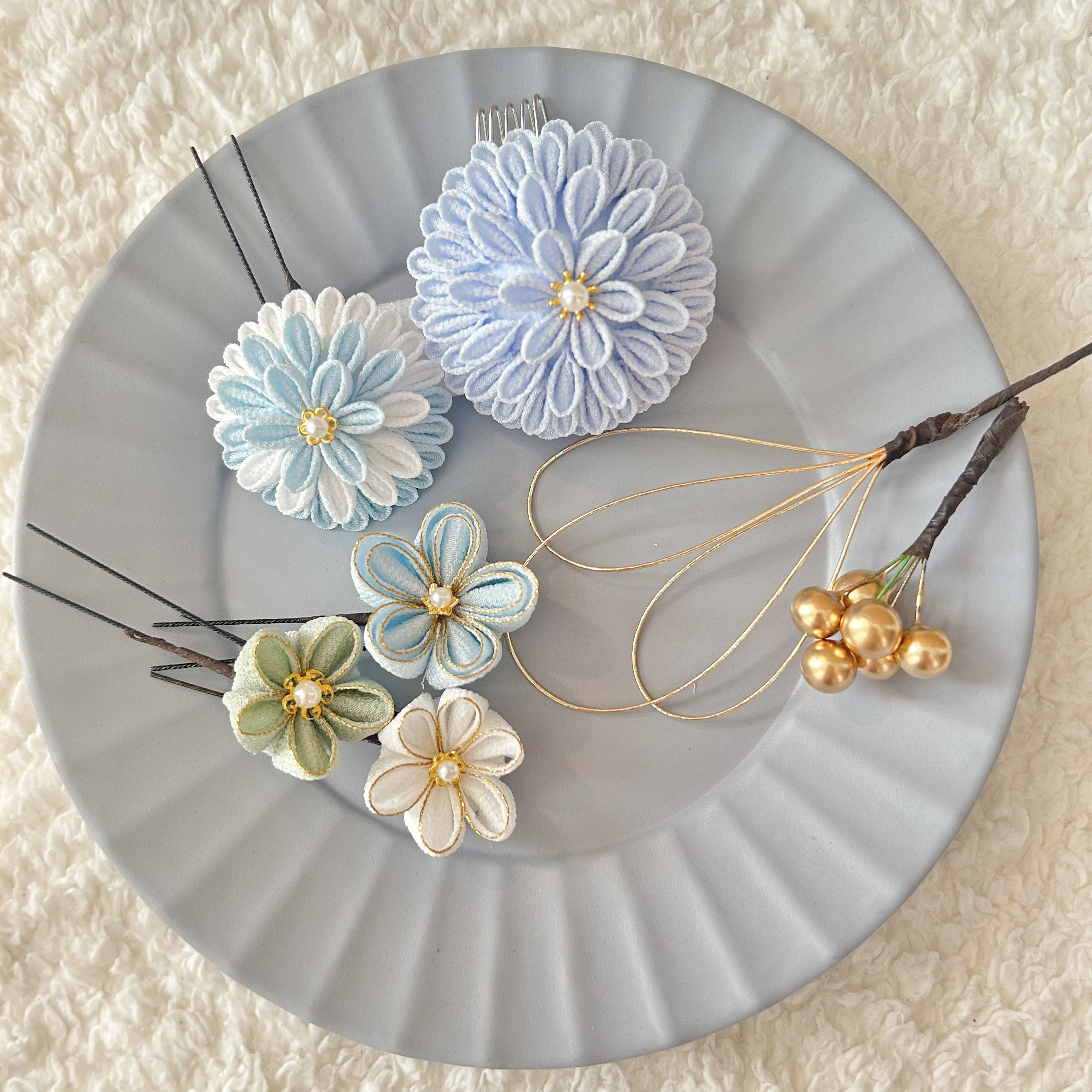 ［Futakusu薄藍］つまみ細工　七五三　髪飾り　成人式　卒業　袴　金　ヘアアクセ　リボン　タッセル　かんざし