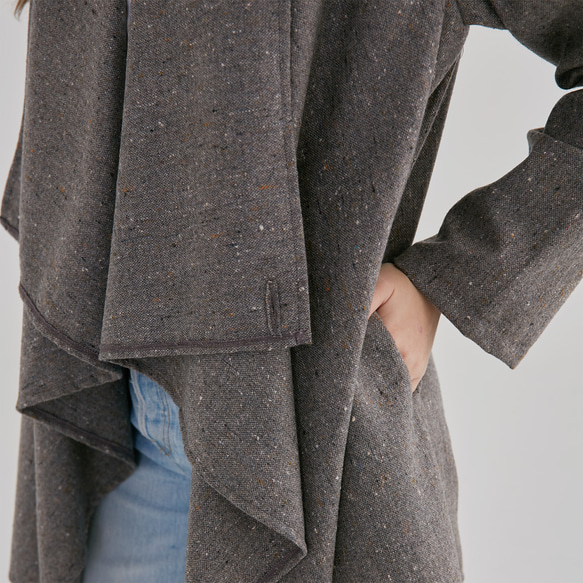 圍裹領大衣 - 混色淺 第4張的照片