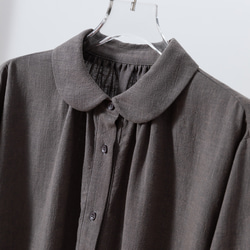 大人の上品な可愛らしさを演出 丸襟ワンピース　ロングワンピース　リネンワンピース 　ダークグレー250918-3 2枚目の画像