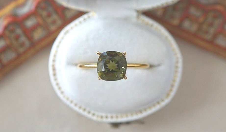 ⑪希少石【６mm】高品質チェコ産モルダバイト　ファセットカット　Ring〈18kgp〉〈送料無料〉