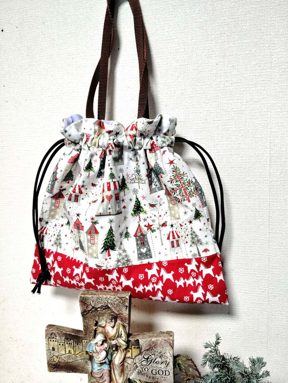 再販2025ドイツのクリスマス　もみの木　教会　ダビデの星　巾着ポーチ　巾着バッグ　マッシュルーム 1枚目の画像