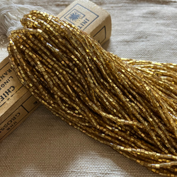 ヴィンテージ　チェコガラスビーズ　小粒　金　銀　四角穴　リュネビル 1枚目の画像