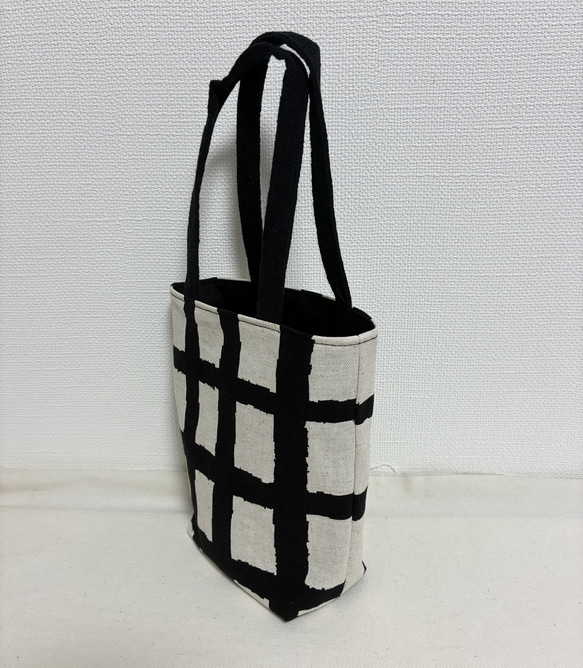 大人気❤️ペイントチェックのドリンクホルダー❤️ボトルカバーバッグ❤︎タンブラーホルダー 2枚目の画像