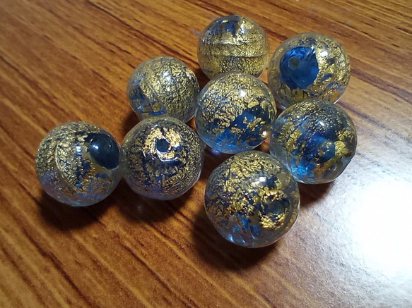 ベネチアンビーズ　カドーロラウンド（ブルー）10ｍｍ 5枚目の画像