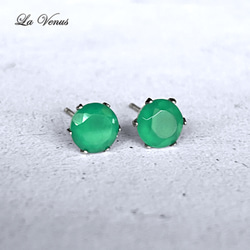 ✴︎つけっぱなしOK✴︎ グリーンオニキス スタッドピアス 大粒 6mm 316 5月誕生石 両耳用 14kgf 4枚目の画像