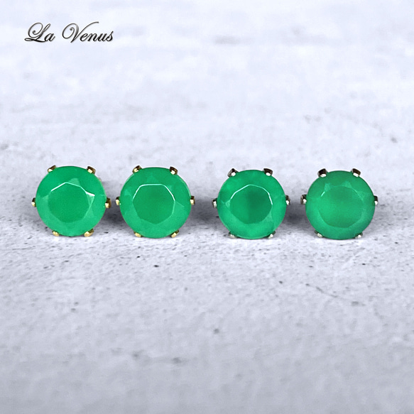 ✴︎つけっぱなしOK✴︎ グリーンオニキス スタッドピアス 大粒 6mm 316 5月誕生石 両耳用 14kgf 2枚目の画像