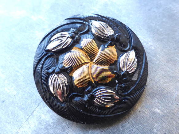 筆先の花　ヴィンテージチェコガラスボタンCzech Glass Button1個 1枚目の画像