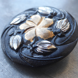 筆先の花　ヴィンテージチェコガラスボタンCzech Glass Button1個 3枚目の画像