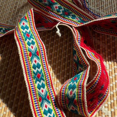 苗族手刺繍ショルダーバッグ 百花繚乱と喜鵲文様 30年前のヴィンテージ