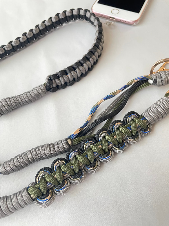 パラコードで作るウェーブのスマホショルダーストラップ(オータムカラー:カーキ×グレー) 4枚目の画像