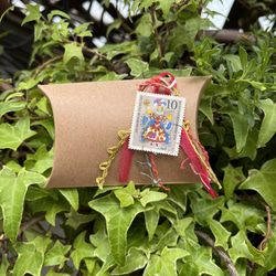 〔ピルケース〕おしゃれでかわいい！持ち運びしやすい外国切手のケース ドイツ 舞台衣装 緑　ラッピング無料！プレゼントにも 11枚目の画像