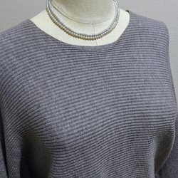 【2way/サージカルステンレス】上品グレー4㎜貝パールのロングネックレス/　ゴールド　シルバー　小粒　控えめ　国産 5枚目の画像