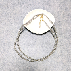 【2way/サージカルステンレス】上品グレー4㎜貝パールのロングネックレス/　ゴールド　シルバー　小粒　控えめ　国産 4枚目の画像