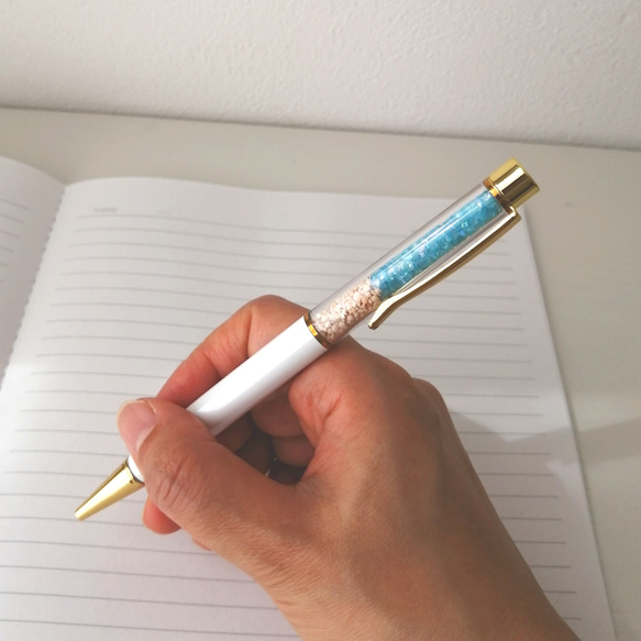 NEW【海色ガラスカレットと星の砂のボールペン〜ターコイズブルー〜】　海　海ボールペン　ボールペン　キラキラ　星砂 9枚目の画像
