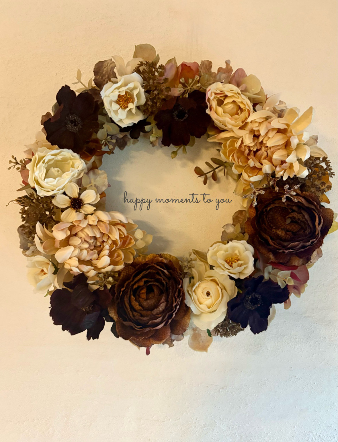 チョコレートコスモスとラナンキュラスのブラウンアレンジ