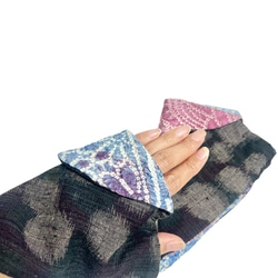 送料無料 着物 リメイク 日除けに アンティーク紬 総絞り 手甲カバー 手袋 指なしハンドカバー アームカバー 4枚目の画像