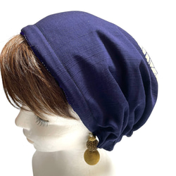 送料無料 着物 リメイク 木綿 藍染 ろうけつ染め 正絹 キャップターバン リバーシブル ハンドメイド 2枚目の画像