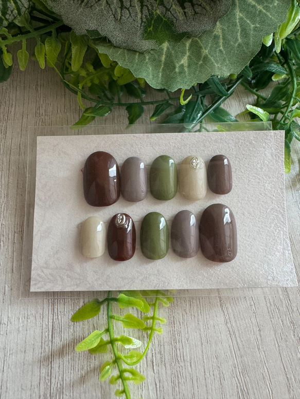 【今期sold out続出】マーブルチョコみたいなジェルネイルチップʕ•̫͡•ʕ•̫͡•ʔ 2枚目の画像