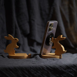 スマホ立て 天然木のうさぎスマホスタンド タブレットスタンド 11枚目の画像