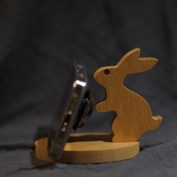 スマホ立て 天然木のうさぎスマホスタンド タブレットスタンド 6枚目の画像