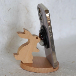 スマホ立て 天然木のうさぎスマホスタンド タブレットスタンド 4枚目の画像