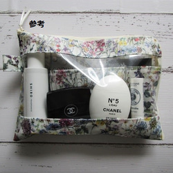 仕切り付きＡ5　L字ファスナー　クリアポーチ　アンジェリカガーラ　リバティラミ　♡大胆な大花 8枚目の画像