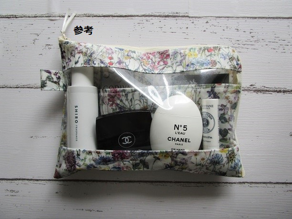 仕切り付きＡ5　L字ファスナー　クリアポーチ　アンジェリカガーラ　リバティラミ　♡大胆な大花 8枚目の画像