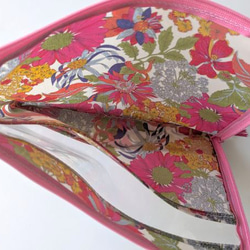 仕切り付きＡ5　L字ファスナー　クリアポーチ　アンジェリカガーラ　リバティラミ　♡大胆な大花 7枚目の画像