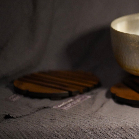 天然木の魚モチーフ 鍋敷き コースター 9枚目の画像