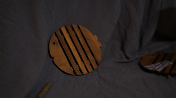 天然木の魚モチーフ 鍋敷き コースター 11枚目の画像