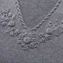 4色 フラワー刺繍 カシミヤウールベスト【春秋冬】赤・グレー・ベージュ 16枚目の画像